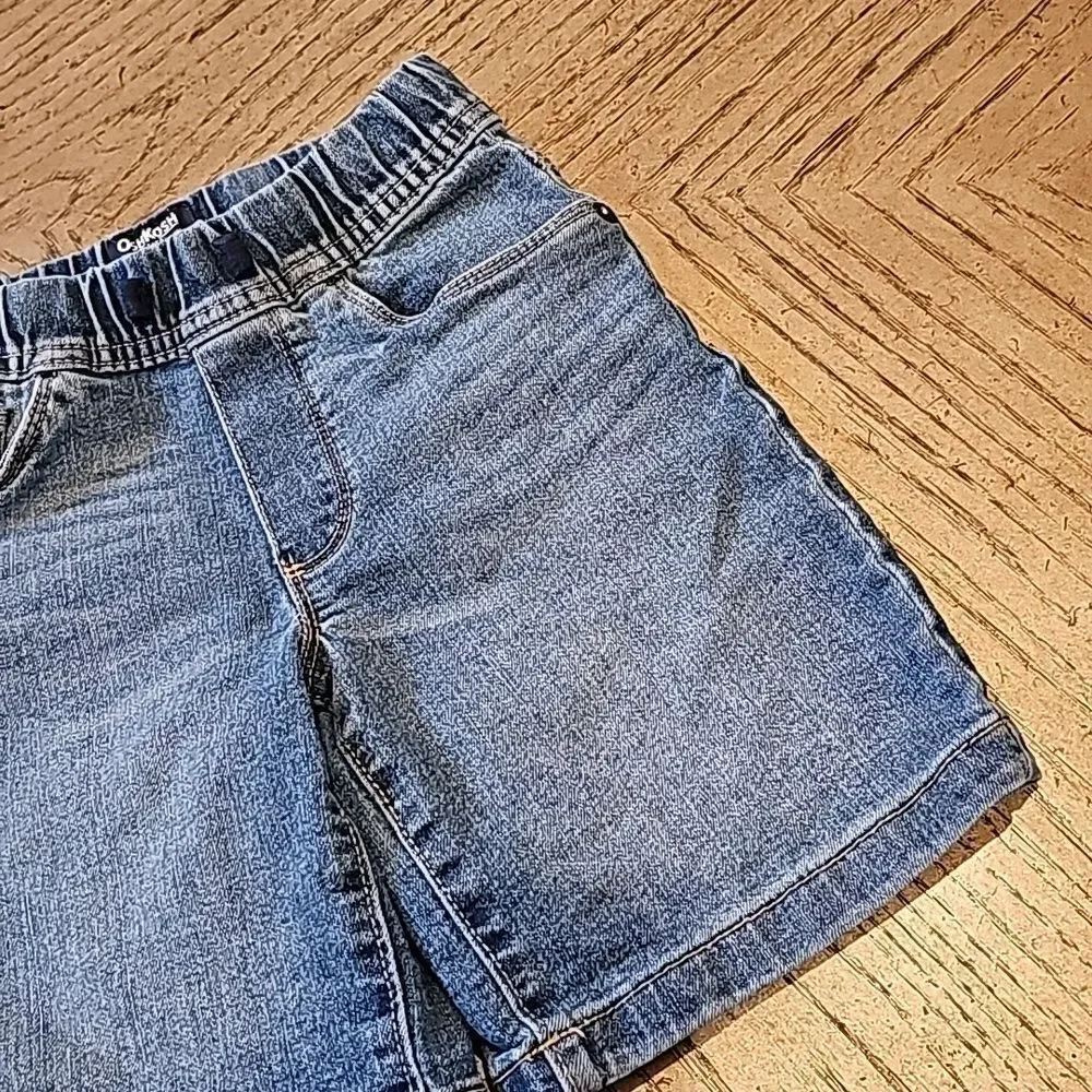 Boys denim shorts size 5 OshKosh B'gosh